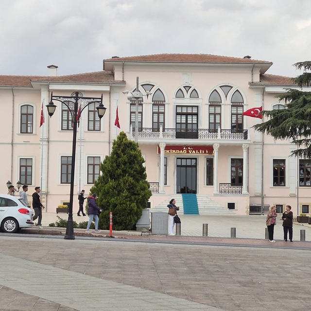 Tekirdağ Valiliği'nden, okul saldırısı paylaşımlarına karşı uyarı