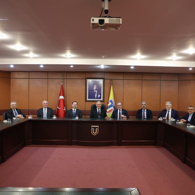 Başkan Memet Aslan OSBÜK zirvesi için Trabzon'da