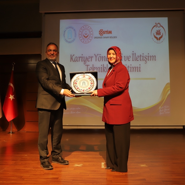 AYBÜ'de "Kariyer yönetimi ve iletişim teknikleri eğitimi" düzenlendi