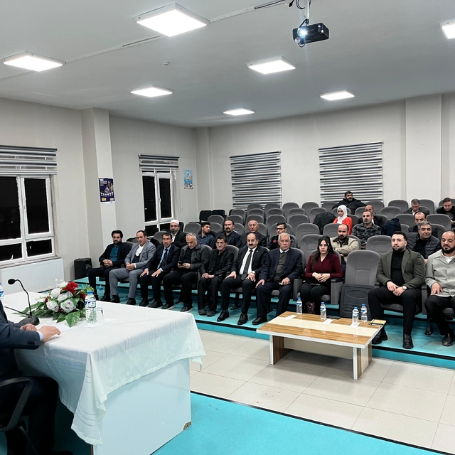 Ağrı'da derneklere yönelik proje bilgilendirme eğitimi düzenlendi