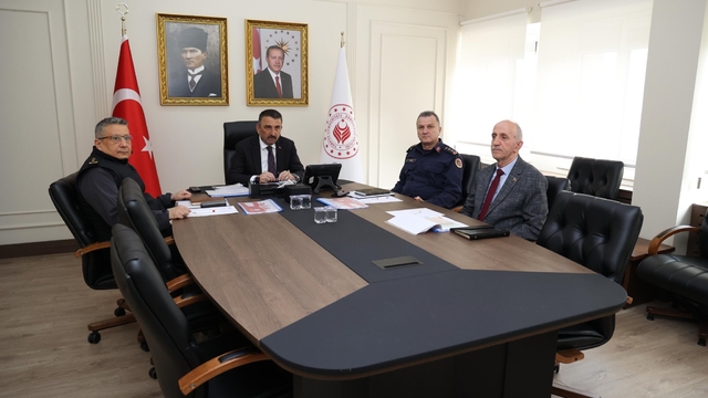 Zonguldak  Valisi Bektaşoğlu güvenlik toplantısına katıldı