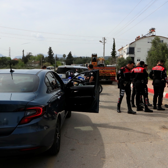 Polisin 'dur' ihtarına uymadı, 15 kilometrelik kovalamaca sonucu yakalandı...