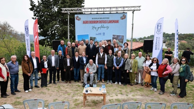 Bodrum'da yazlık fideler üreticilere dağıtıldı