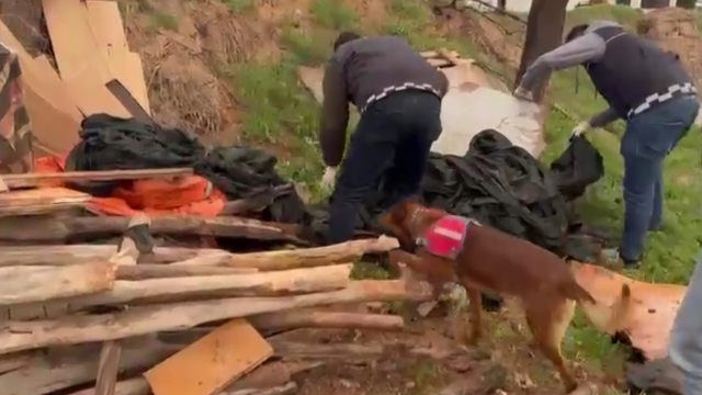 Aksaray'da çuval içine gizlenmiş 11 bin adet uyuşturucu hap ele geçirildi: 3 tutuklama