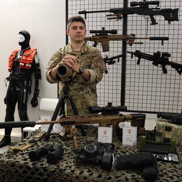 Kariyer Fuarı'nda en yoğun ilgiyi güvenlik ve sağlık stantları gördü