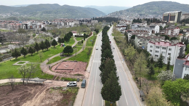 Gölcük'te kadın el emeği satış mağazası için çalışmalar başladı
