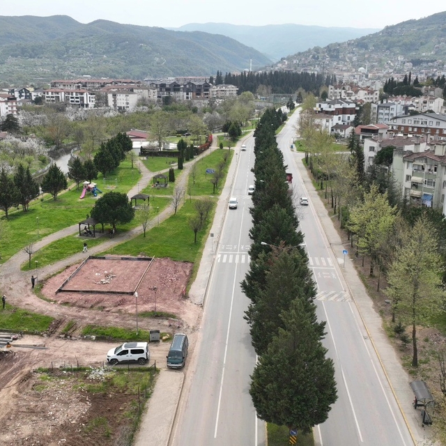 Gölcük'te kadın el emeği satış mağazası için çalışmalar başladı