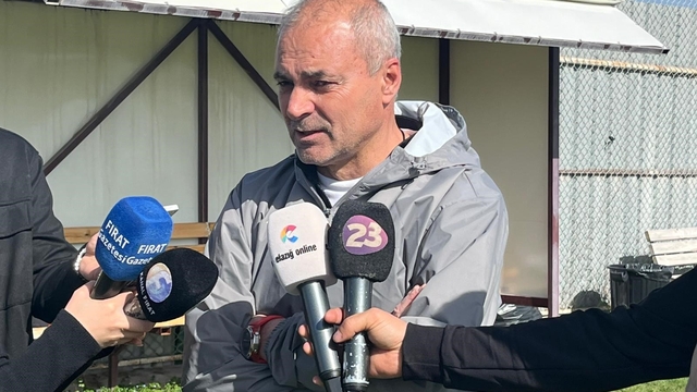 Elazığspor Teknik Direktörü Erkan Sözeri: "Elazığspor rakip seçmez, çıkar oyununu oynar"