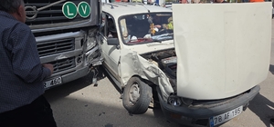 Karabük'te tırla çarpışan otomobilin sürücüsü yaralandı