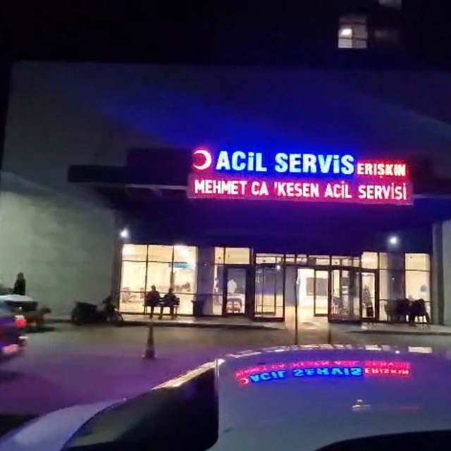 Tartıştığı kadını öldürdü, ardından bileklerini kesti