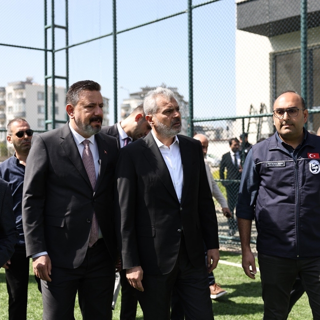 Başkan Öntürk Arsuz'daki yatırımları inceledi