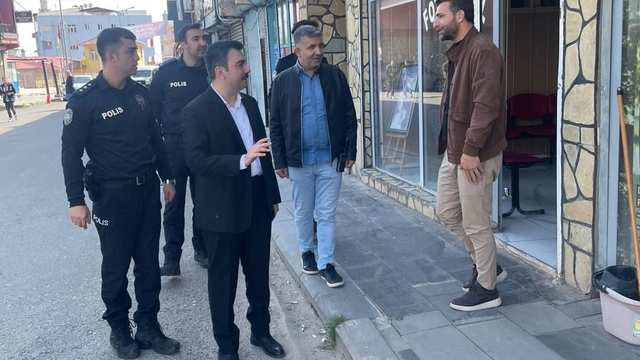 Dicle Kaymakamı Atış, esnaf ve vatandaşlarla bir araya geldi