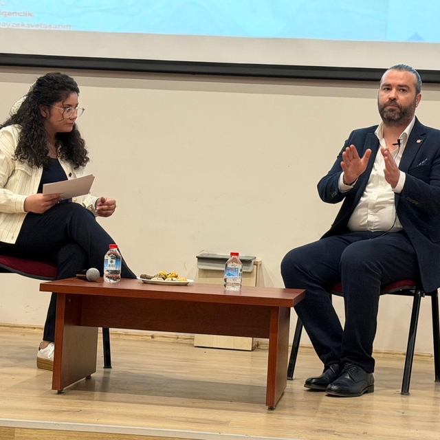 DGC Başkanı Tokmak; "Gazeteciliğin temeli sevmek ve heyecanı korumaktır"
DG...