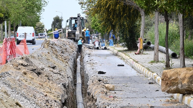 Kuşadası'nda altyapı yatırım çalışmaları sürüyor