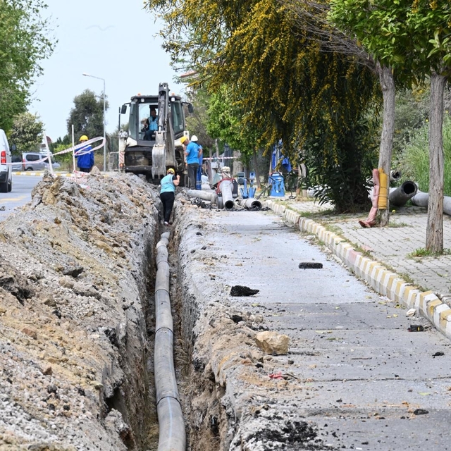 Kuşadası'nda altyapı yatırım çalışmaları sürüyor