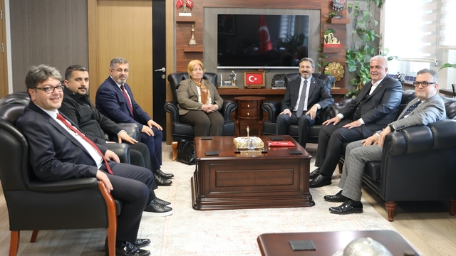 ADEKS, Bakan Yardımcısı Aydın'a 'O Gönüllü Sensin' projesini anlattı