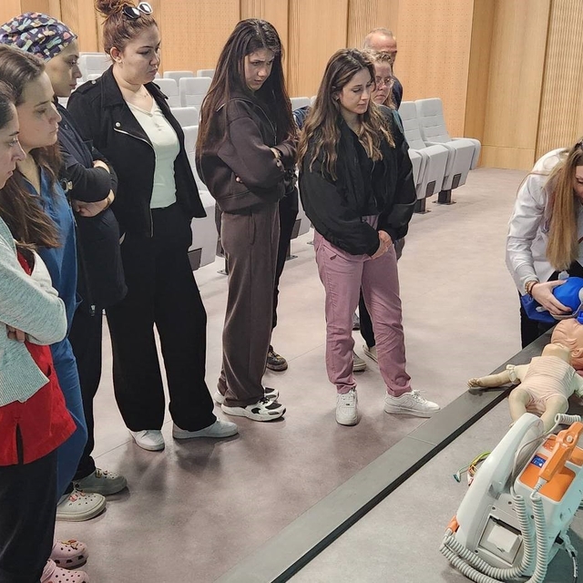 Aydın Şehir Hastanesi'nde çocuk acil ekiplerine kritik eğitim