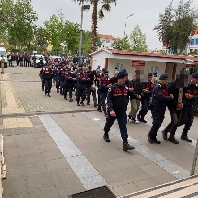 Onaylı Sertifika dolandırıcılığından gözaltına alınan 17 şüpheli adliyeye s...