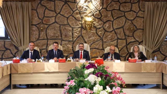 TBMM alt komisyonu İzmir'deki cezaevlerini inceledi