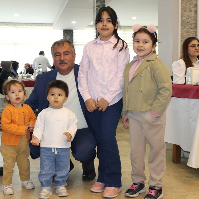 Başkan Pütün; "Beyağaç'ın ismini duyurmak için var gücümüzle çalışıyoruz"
B...