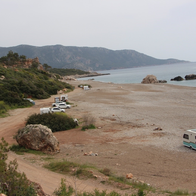 Kumluca'da sahil ve kamu alanlarında karavan konaklaması yasaklandı, karava...