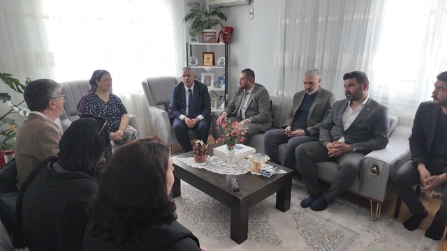 Veysel Şahin Bayındır'da ziyaretlerde bulundu