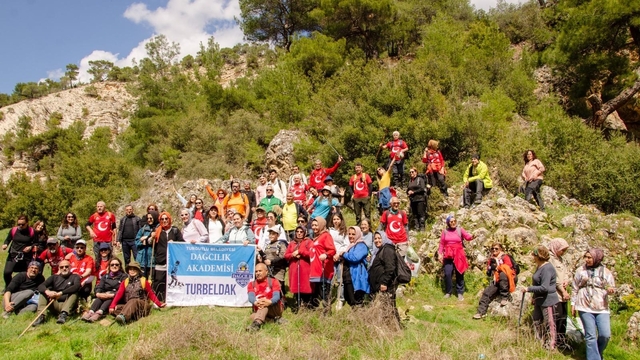 TURBELDAK'tan Ulubey Kanyonu'nda nefes kesen doğa yürüyüşü