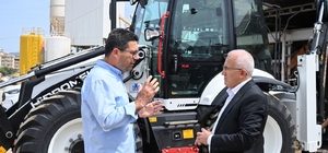 Kumluca Belediyesi iş makinesi filosunu güçlendirdi