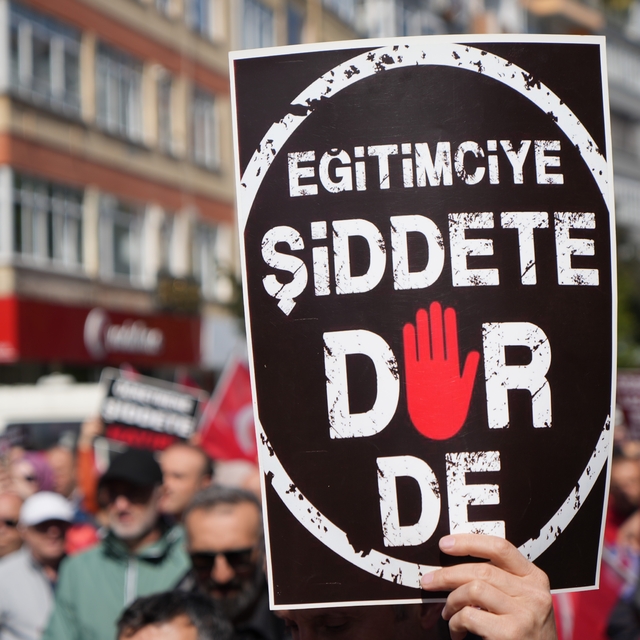 Dijital oyunlara denetim talebi
Samsun'da öğretmenlerden şiddete tepki yürü...