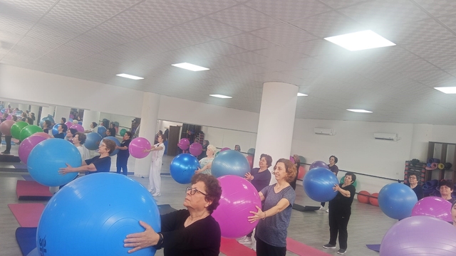 Yenipazar Sağlıklı Yaşam Merkezi'nde kurslar devam ediyor