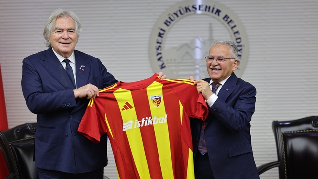 Başkan Büyükkılıç, ACES heyetini ağırladı
Kayseri'de Dünya Spor Başkenti hedefine bir adım daha atıldı