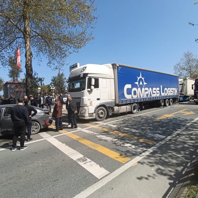 Trabzon'da zincirleme kaza ucuz atlatıldı