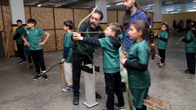 Karatay'da Spor Okulları gençleri geleceğe taşıyor