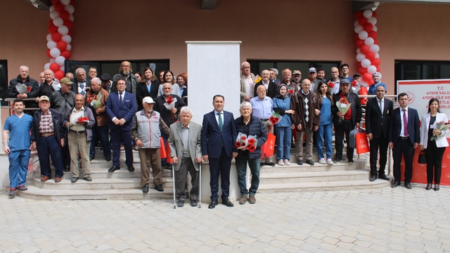 Yapımı tamamlanan Aydın Huzurevi ilk yaşlı kabulünü gerçekleştirdi
İlk etapta 30 kişi yeni yuvasına kavuştu