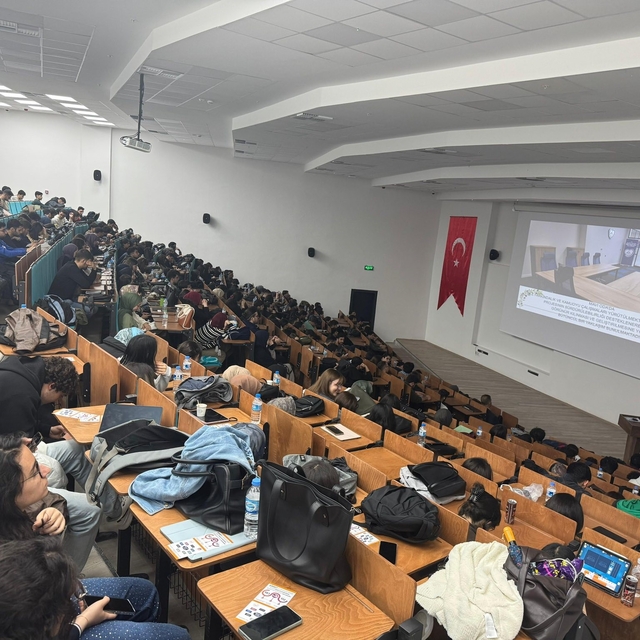 Elazığ'da tıp öğrencilerine kadına şiddetle mücadele eğitimi