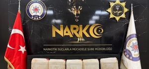 Başkale'de 162 kilo asetik anhidrit maddesi ele geçirildi