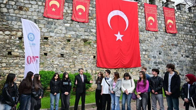 Başkan Yılmaz gençlere fethi anlattı