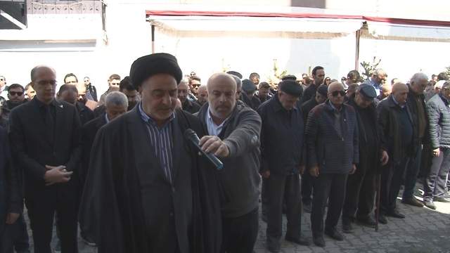 Kars'ta Kahramanmaraş'taki okul saldırısının acısı paylaşıldı: Gıyabi cenaze namazı ve anlamlı yürüyüş