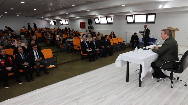 Rehber öğretmenlerle istişare toplantısı