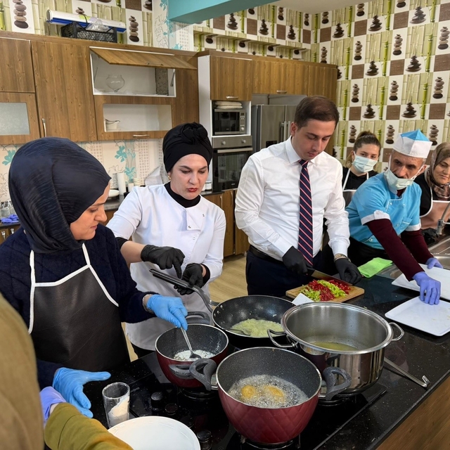 Sason'da gençlere meslek kapısı: Aşçı yardımcılığı kursuna yoğun ilgi