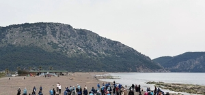 Muğla Büyükşehir’den sahillerde temizlik seferberliği