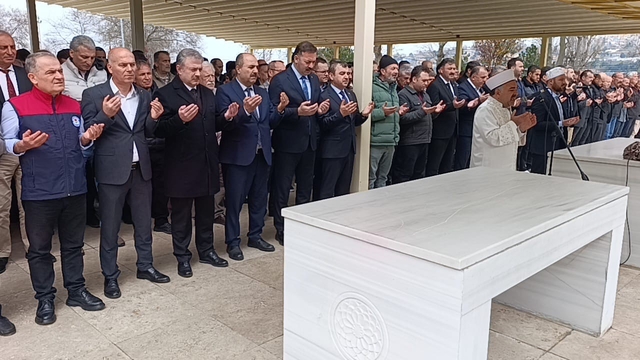 Saldırılarda hayatını kaybedenler için gıyabi cenaze namazı kılındı