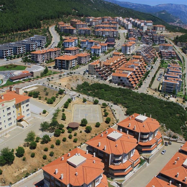 Muğla'da Mart ayında bin 710 konut satıldı