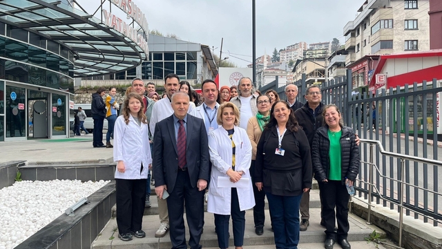 Zonguldak'ta tabiplerden sağlıkta şiddete tepki