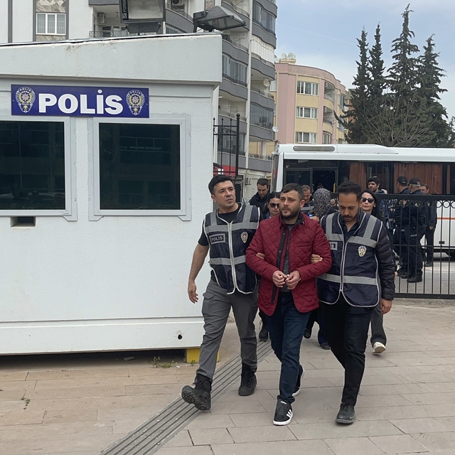 Kilis merkezli yasa dışı bahis operasyonunda yakalanan 23 şüpheli tutukland...