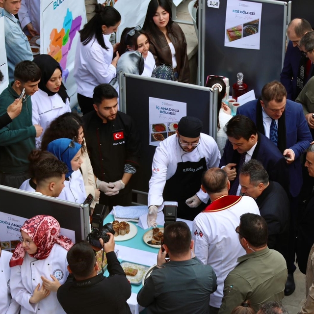 TOGÜ'de okuyan uluslararası öğrencilerden kültür şöleni