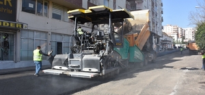 Siirt'te asfalt çalışmaları hız kesmeden devam ediyor