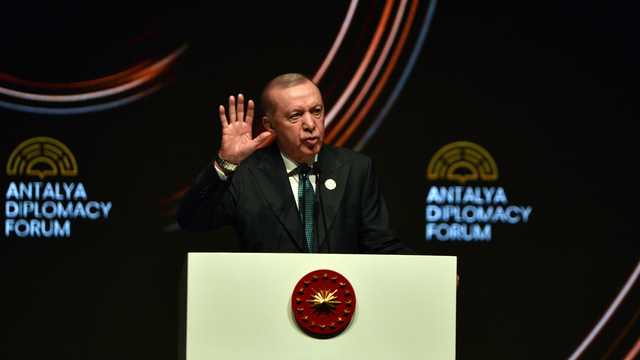 Cumhurbaşkanı Erdoğan: Dünya istikamet buhranı yaşıyor (2)