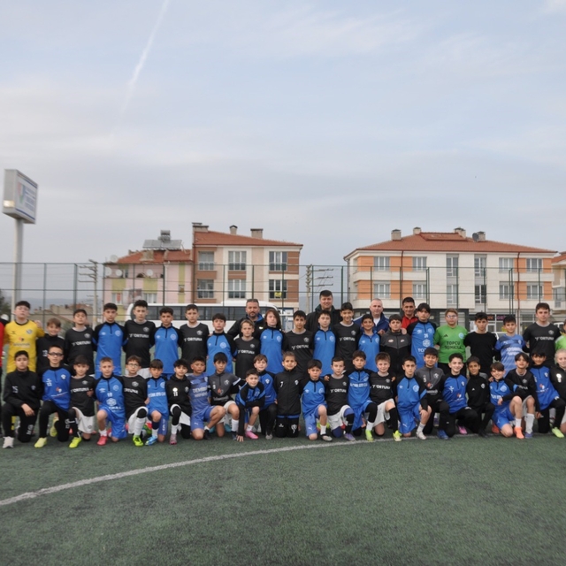 Kazanan dostluk oldu