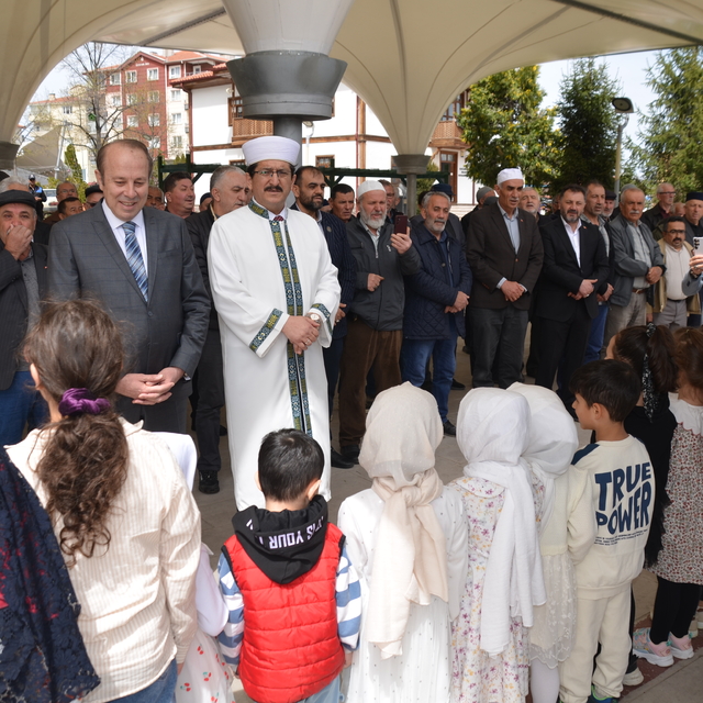 Kahramankazan'da hacı adayları kutsal topraklara uğurlandı